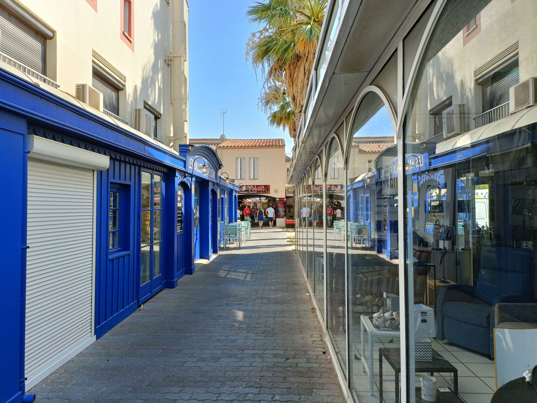 Agence immobilière commerciale équipe à Antibes